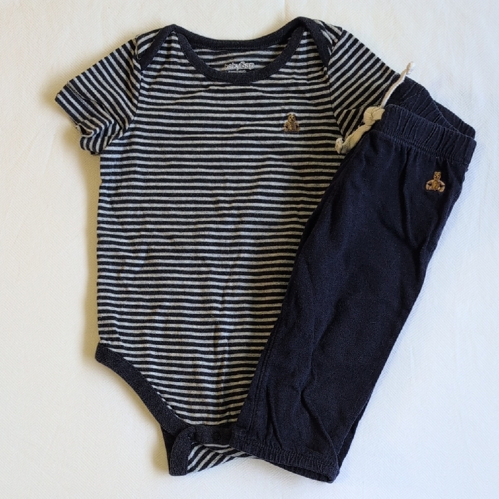 babyGap bear embroidered striped navy blue cotton coord outfit set 6-12 months